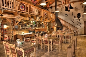 Country Saloon Beňovy - restaurace
