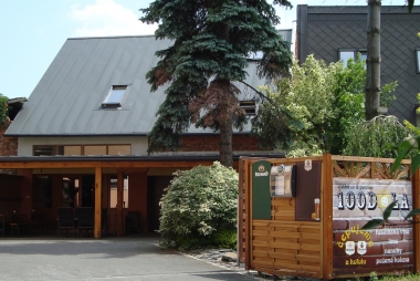 Cyklobar a penzion 100dola - ubytování