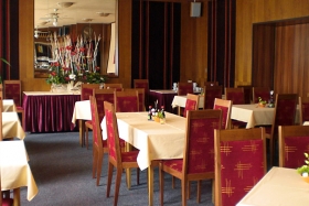 Hotel Renospond - restaurace