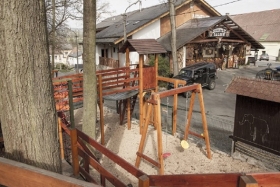 Country Saloon Beňovy - restaurace