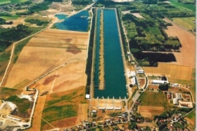 Restaurace Labe aréna Račice