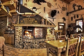 Country Saloon Beňovy - restaurace
