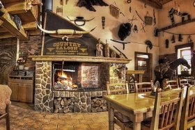 Country Saloon Beňovy - restaurace